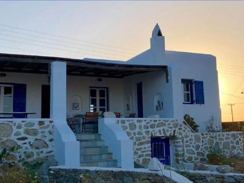 Villa Elena Ano Mera